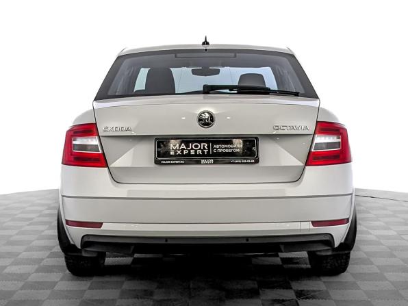 Skoda Octavia III (A7) Рестайлинг с пробегом 2020 года, цена 1 805 000 рублей, 118839 км, лифтбек, Автокод Объявления