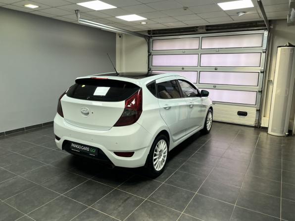 Hyundai Solaris I с пробегом 2012 года, цена 729 000 рублей, 184100 км, хэтчбек, Автокод Объявления