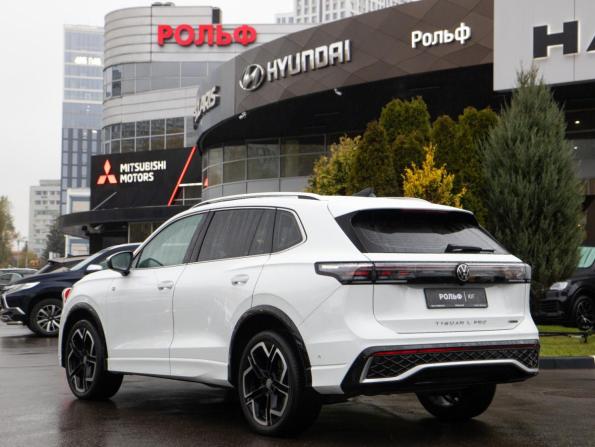 Volkswagen Tiguan III (China Market) с пробегом 2024 года, цена 4 448 000 рублей, 32653 км, внедорожник, Автокод Объявления