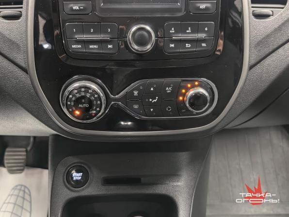 Renault Kaptur I с пробегом 2017 года, цена 1 528 000 рублей, 134000 км, внедорожник, Автокод Объявления
