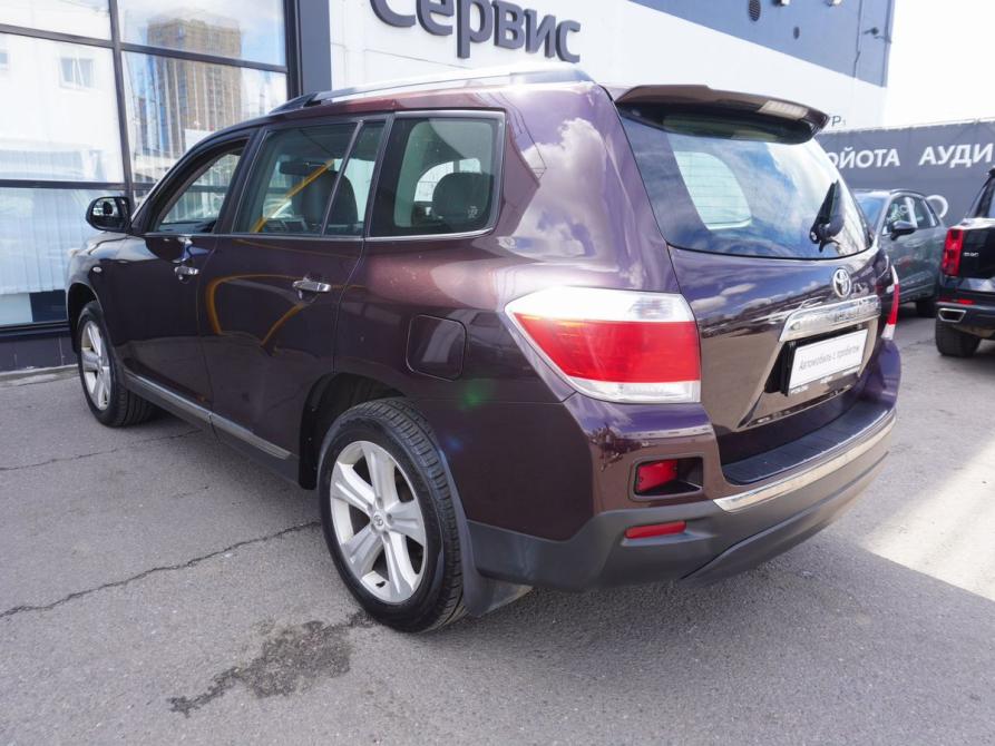 Toyota Highlander II (XU40) Рестайлинг Москва  - изображение 7