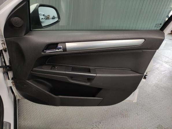 Opel Astra H Рестайлинг с пробегом 2011 года, цена 435 000 рублей, 248176 км, хэтчбек, Автокод Объявления