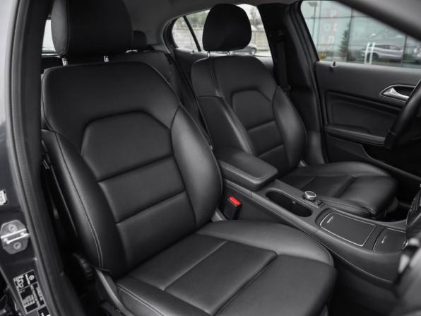 Mercedes-Benz GLA I (X156) Рестайлинг с пробегом 2019 года, цена 2 369 000 рублей, 82591 км, внедорожник, Автокод Объявления