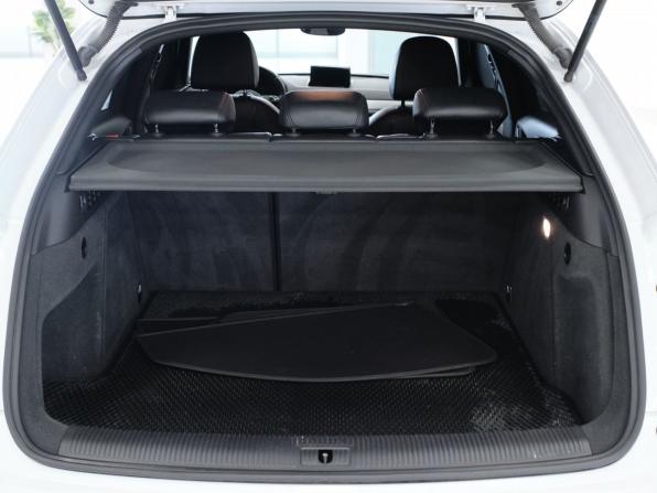Audi Q3 I (8U) с пробегом 2012 года, цена 1 659 000 рублей, 155594 км, внедорожник, Автокод Объявления