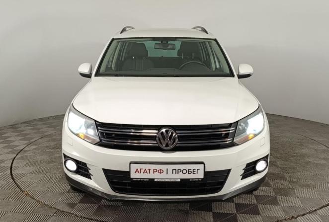Volkswagen Tiguan I Рестайлинг с пробегом 2015 года, цена 1 395 000 рублей, 130000 км, внедорожник, Автокод Объявления