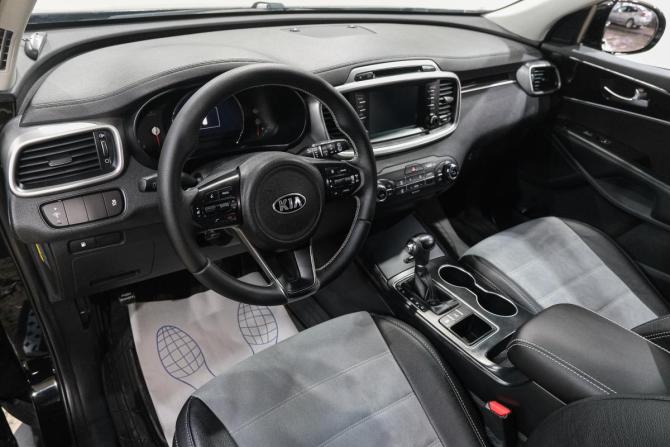 Kia Sorento II Рестайлинг с пробегом 2017 года, цена 2 479 000 рублей, 131000 км, внедорожник, Автокод Объявления