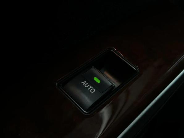 Toyota Camry VII (XV50) с пробегом 2013 года, цена 1 897 000 рублей, 126000 км, седан, Автокод Объявления