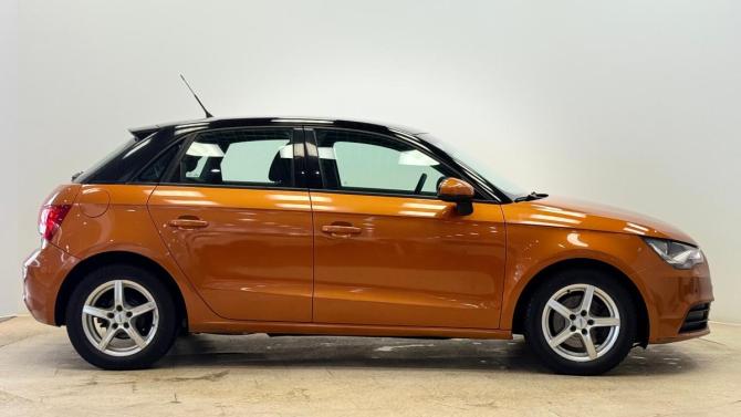 Audi A1 I (8X) с пробегом 2013 года, цена 999 000 рублей, 88600 км, хэтчбек, Автокод Объявления