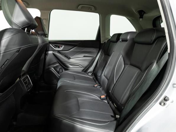 Subaru Forester V с пробегом 2018 года, цена 2 499 700 рублей, 127751 км, внедорожник, Автокод Объявления