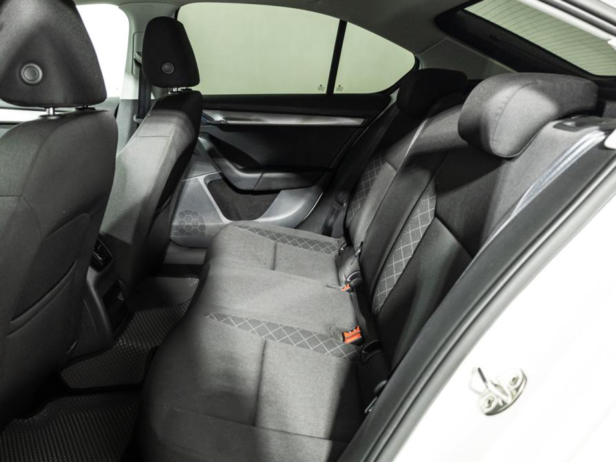 Skoda Octavia III (A7) Рестайлинг Санкт-Петербург  - изображение 10
