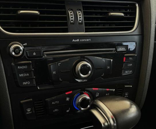 Audi A4 IV (B8) Рестайлинг с пробегом 2014 года, цена 1 215 000 рублей, 154222 км, седан, Автокод Объявления