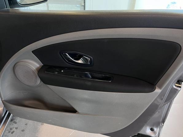 Renault Fluence I с пробегом 2012 года, цена 410 000 рублей, 281230 км, седан, Автокод Объявления
