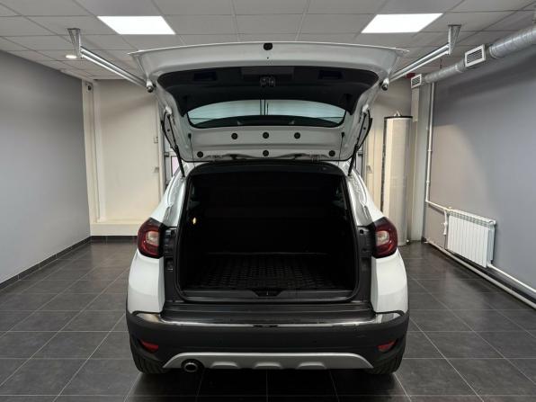 Renault Kaptur I с пробегом 2017 года, цена 1 470 000 рублей, 137498 км, внедорожник, Автокод Объявления