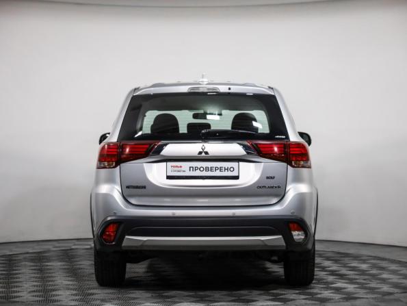 Mitsubishi Outlander III Рестайлинг 2 с пробегом 2017 года, цена 2 150 000 рублей, 54461 км, внедорожник, Автокод Объявления