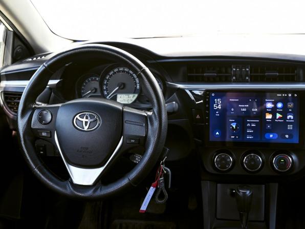 Toyota Corolla XI (E160 E170 E180) с пробегом 2013 года, цена 1 035 000 рублей, 251213 км, седан, Автокод Объявления