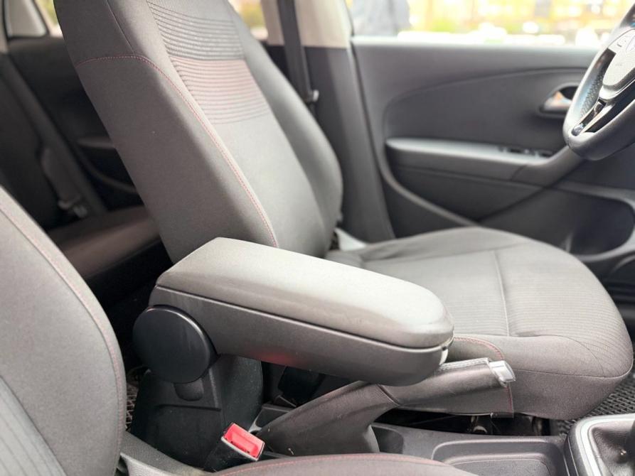 Volkswagen Polo V Рестайлинг Санкт-Петербург  - изображение 19