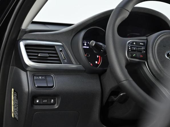 Kia K5 II с пробегом 2016 года, цена 1 949 000 рублей, 166000 км, седан, Автокод Объявления