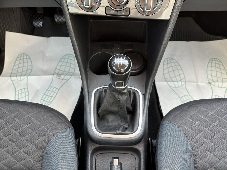 Volkswagen Polo V Рестайлинг Москва  - изображение 20