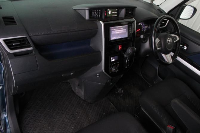 Toyota Roomy I с пробегом 2017 года, цена 1 154 990 рублей, 113123 км, микровэн, Автокод Объявления