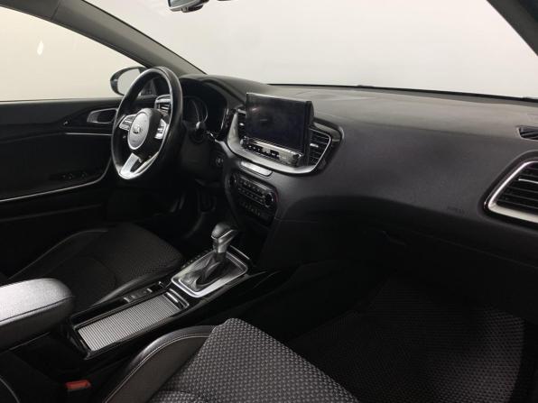 Kia Ceed III с пробегом 2020 года, цена 1 700 000 рублей, 99013 км, универсал, Автокод Объявления