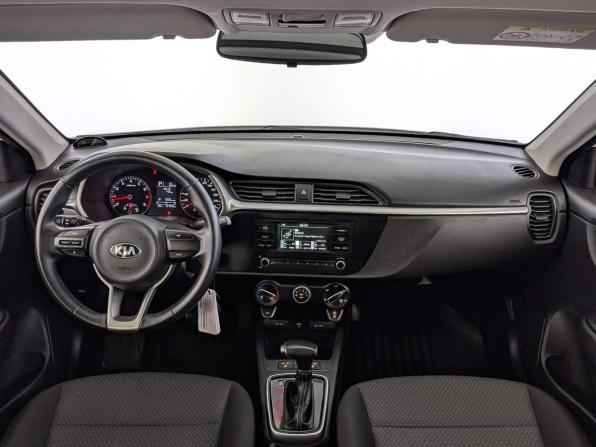 Kia Rio IV Рестайлинг с пробегом 2021 года, цена 1 540 000 рублей, 91232 км, седан, Автокод Объявления