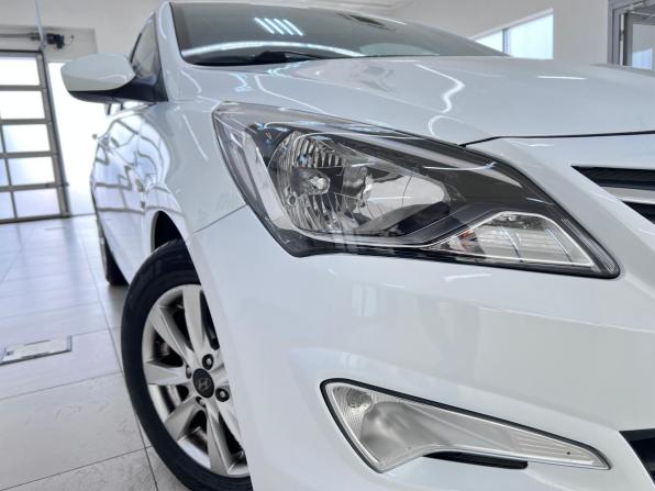 Hyundai Solaris I Рестайлинг с пробегом 2015 года, цена 1 080 000 рублей, 97970 км, хэтчбек, Автокод Объявления