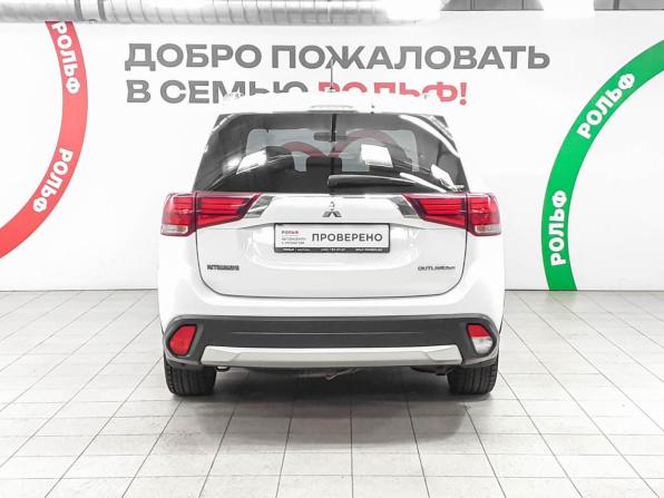 Mitsubishi Outlander III Рестайлинг с пробегом 2015 года, цена 1 648 000 рублей, 171535 км, внедорожник, Автокод Объявления