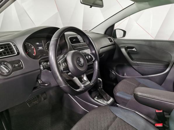 Volkswagen Polo V Рестайлинг с пробегом 2019 года, цена 1 129 000 рублей, 99225 км, седан, Автокод Объявления