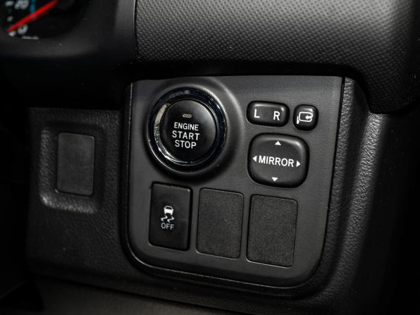 Toyota Wish II с пробегом 2012 года, цена 1 295 000 рублей, 153400 км, минивэн, Автокод Объявления