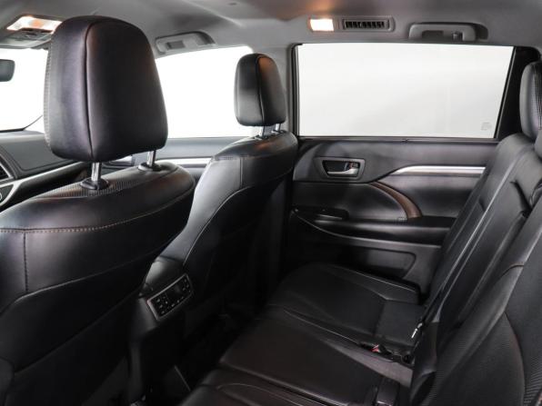 Toyota Highlander III (XU50) Рестайлинг с пробегом 2018 года, цена 3 990 000 рублей, 42314 км, внедорожник, Автокод Объявления