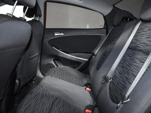 Hyundai Solaris I Рестайлинг с пробегом 2015 года, цена 925 000 рублей, 122000 км, седан, Автокод Объявления