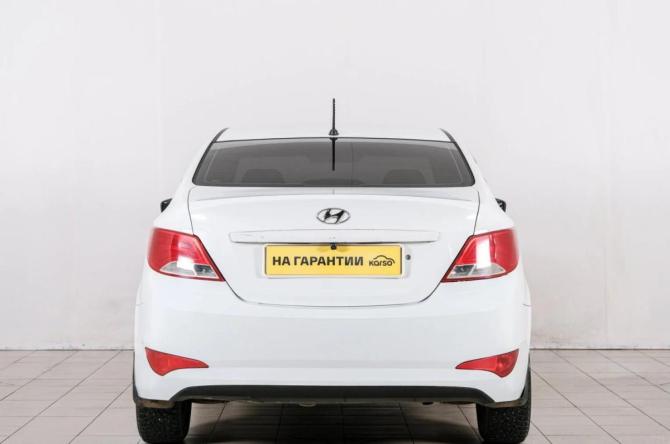 Hyundai Solaris I Рестайлинг с пробегом 2016 года, цена 699 000 рублей, 224000 км, седан, Автокод Объявления