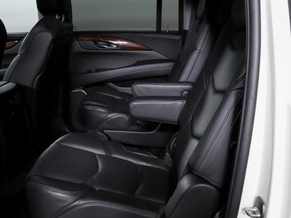 Cadillac Escalade IV с пробегом 2015 года, цена 3 800 000 рублей, 223338 км, внедорожник, Автокод Объявления
