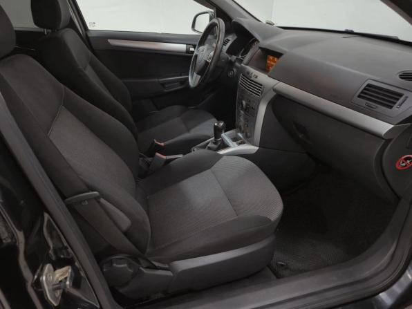 Opel Astra H Рестайлинг с пробегом 2011 года, цена 580 000 рублей, 177658 км, хэтчбек, Автокод Объявления