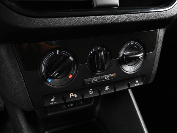 Volkswagen Polo VI с пробегом 2022 года, цена 1 799 000 рублей, 28669 км, лифтбек, Автокод Объявления