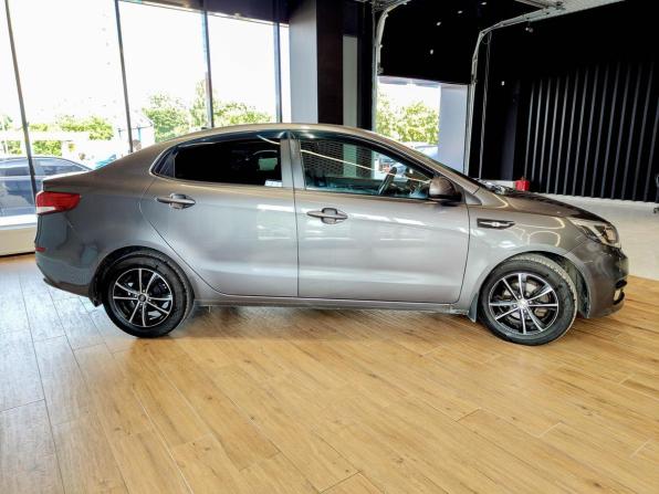 Kia Rio III Рестайлинг с пробегом 2017 года, цена 1 041 000 рублей, 143320 км, седан, Автокод Объявления