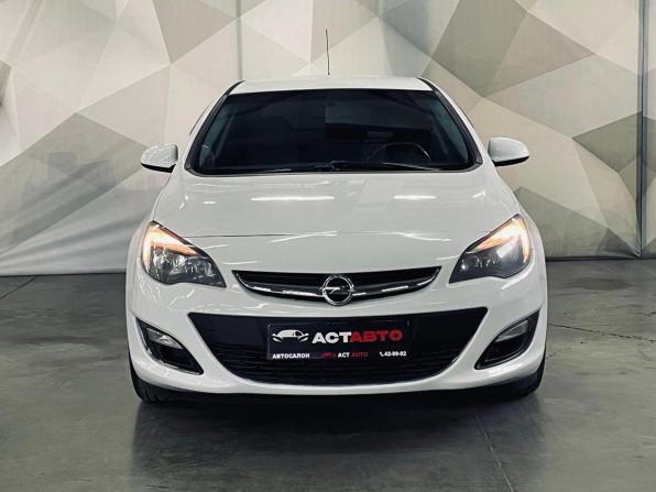 Opel Astra J Рестайлинг с пробегом 2014 года, цена 750 000 рублей, 181932 км, седан, Автокод Объявления