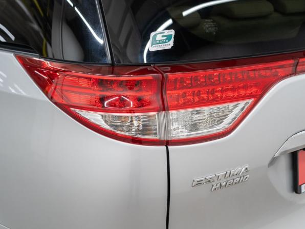 Toyota Estima III Рестайлинг 2 с пробегом 2012 года, цена 1 900 000 рублей, 246200 км, минивэн, Автокод Объявления