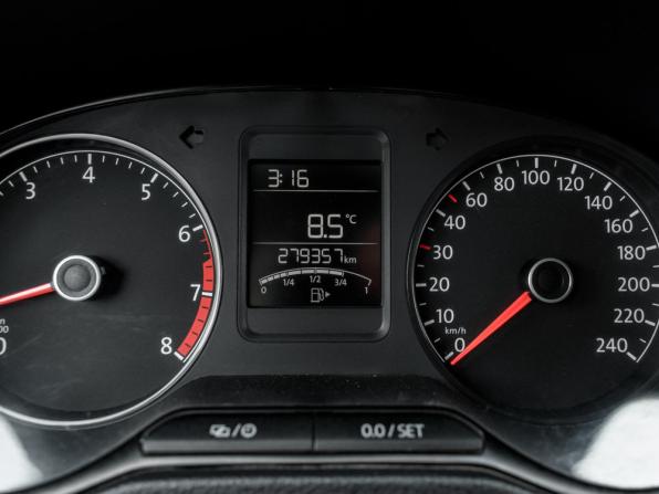 Volkswagen Polo V Рестайлинг с пробегом 2018 года, цена 715 000 рублей, 279357 км, седан, Автокод Объявления