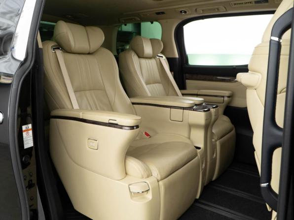 Toyota Alphard III Рестайлинг с пробегом 2021 года, цена 5 997 077 рублей, 137591 км, минивэн, Автокод Объявления