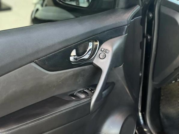 Nissan X-Trail III с пробегом 2016 года, цена 1 495 000 рублей, 188828 км, внедорожник, Автокод Объявления