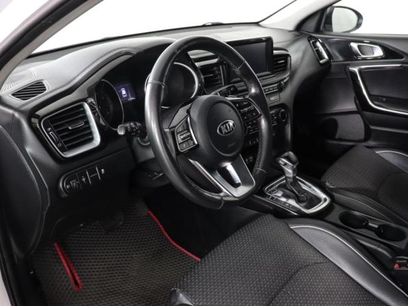 Kia Ceed III с пробегом 2019 года, цена 1 397 000 рублей, 171778 км, хэтчбек, Автокод Объявления