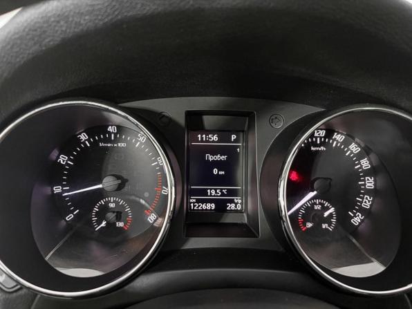 Skoda Yeti I с пробегом 2013 года, цена 932 000 рублей, 122673 км, внедорожник, Автокод Объявления
