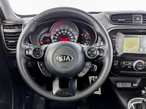 Kia Soul II Рестайлинг с пробегом 2017 года, цена 1 425 000 рублей, 214400 км, хэтчбек, Автокод Объявления