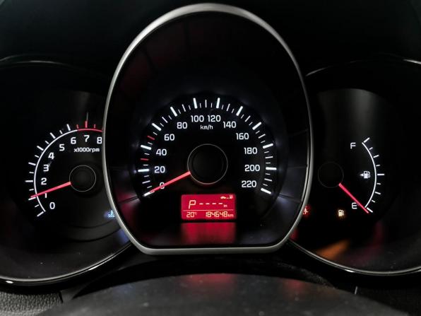 Kia Rio III Рестайлинг с пробегом 2017 года, цена 1 070 000 рублей, 184000 км, седан, Автокод Объявления