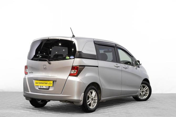 Honda Freed I Рестайлинг с пробегом 2014 года, цена 1 149 000 рублей, 141000 км, компактвэн, Автокод Объявления