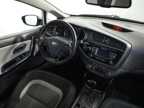 Kia Ceed II с пробегом 2012 года, цена 1 049 000 рублей, 175893 км, хэтчбек, Автокод Объявления