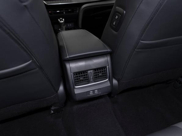 Toyota Camry IX (XV80) China Market с пробегом 2024 года, цена 3 990 000 рублей, 511 км, седан, Автокод Объявления