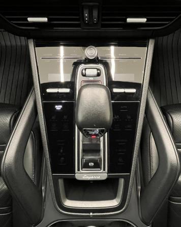 Porsche Cayenne III с пробегом 2018 года, цена 5 400 000 рублей, 77000 км, внедорожник, Автокод Объявления