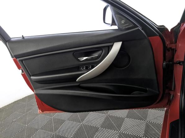 BMW 3 серии VI (F3x) Рестайлинг с пробегом 2016 года, цена 1 590 000 рублей, 147404 км, седан, Автокод Объявления
